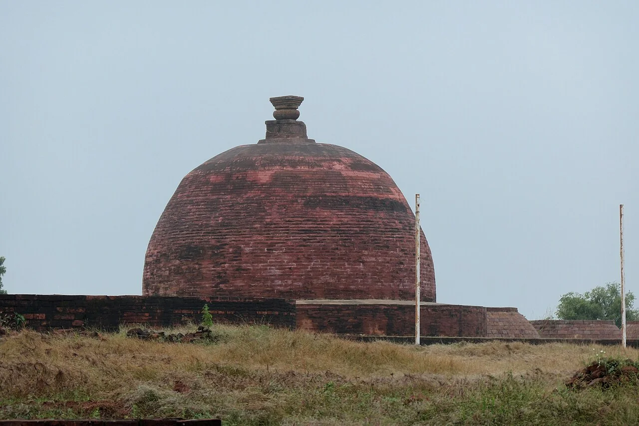 005 Maha Stupa from Behind