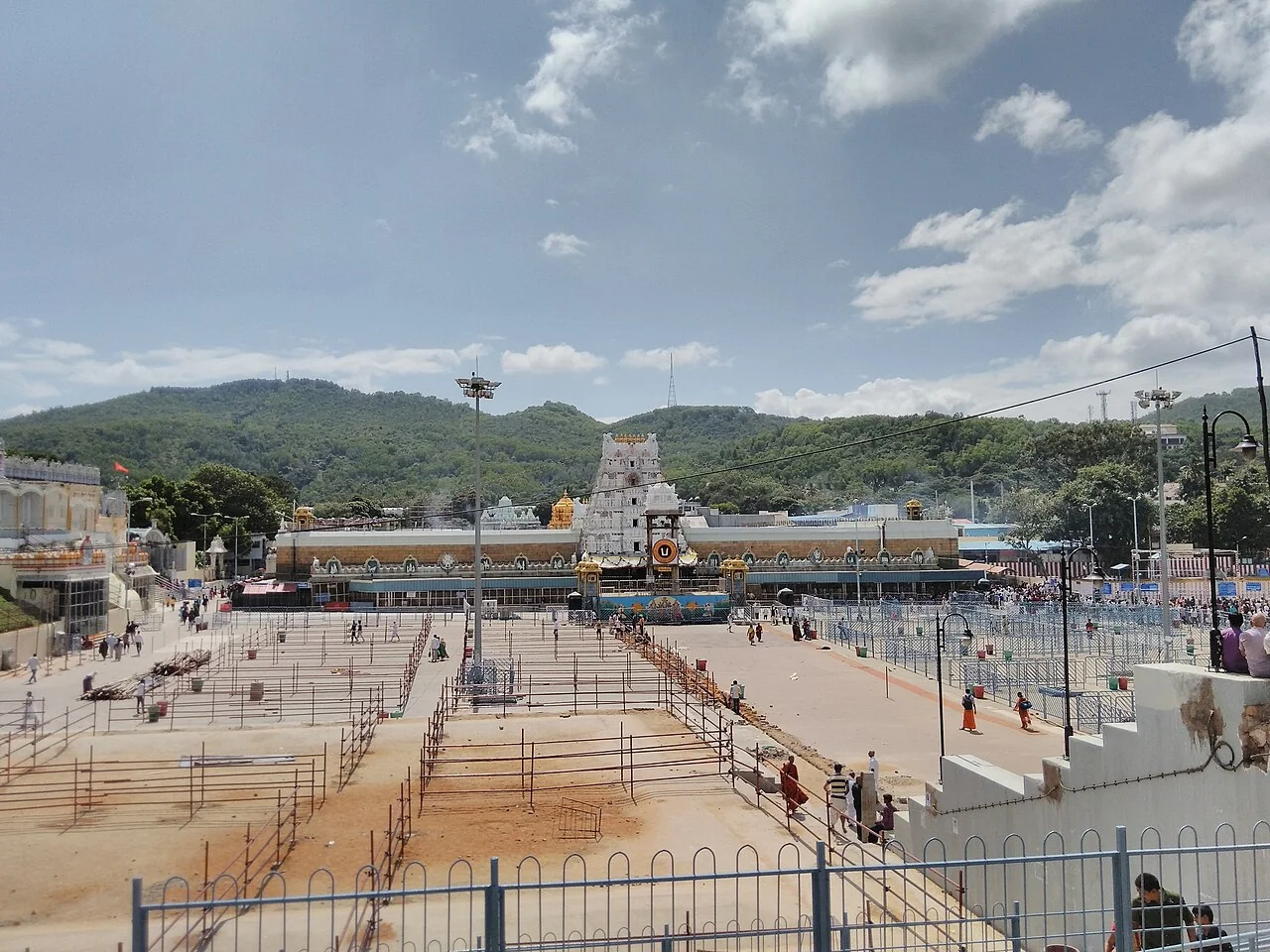 Tirumala Venkateswara Temple, Tirupati (24255760451)